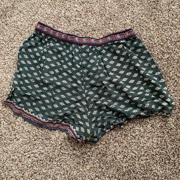 Bohemian flowy shorts *ON HOLD - Picture 3 of 3